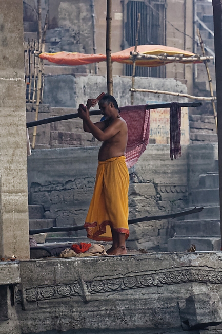 Varasani-Promenade sur le Gange-038